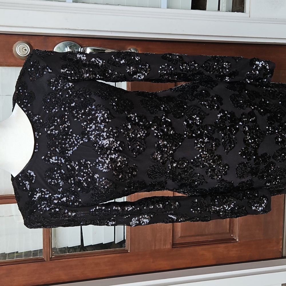 Eliza J. Black Sequin Long Sleeve Fitted Dress - Picture 6 of 9